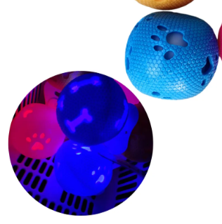 PELOTA GOMA HUELLITAS C/LUZ